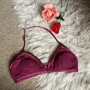 Alter top lace bra